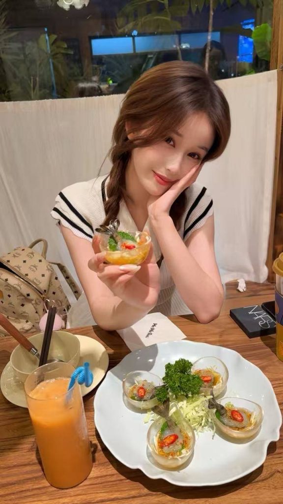 初蕊 图集缩略图 9