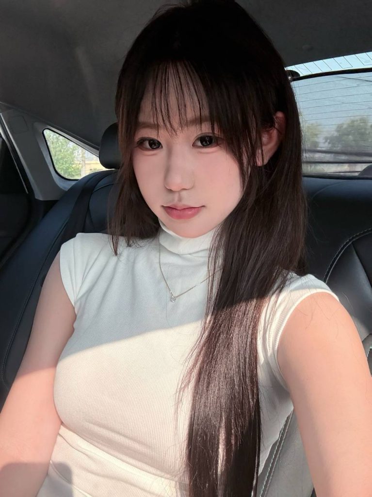 映茉