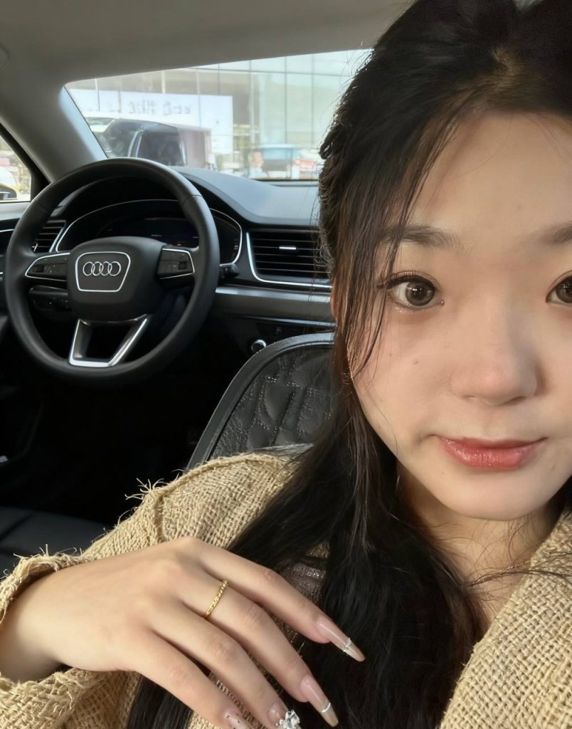 栀婧 照片 2