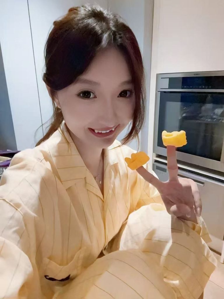 诗可 照片 4