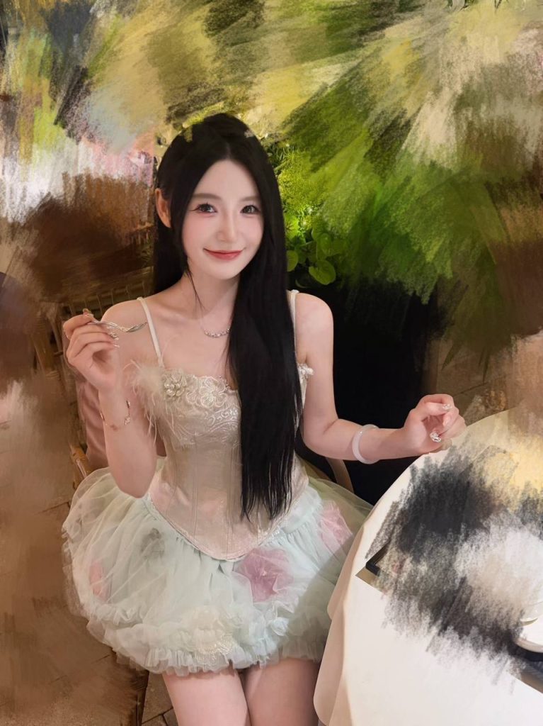 轻琳 照片 2