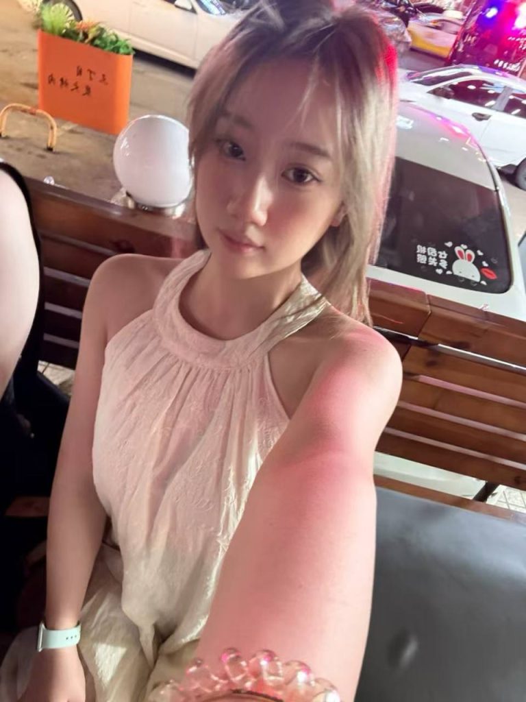 轻伊 照片 5